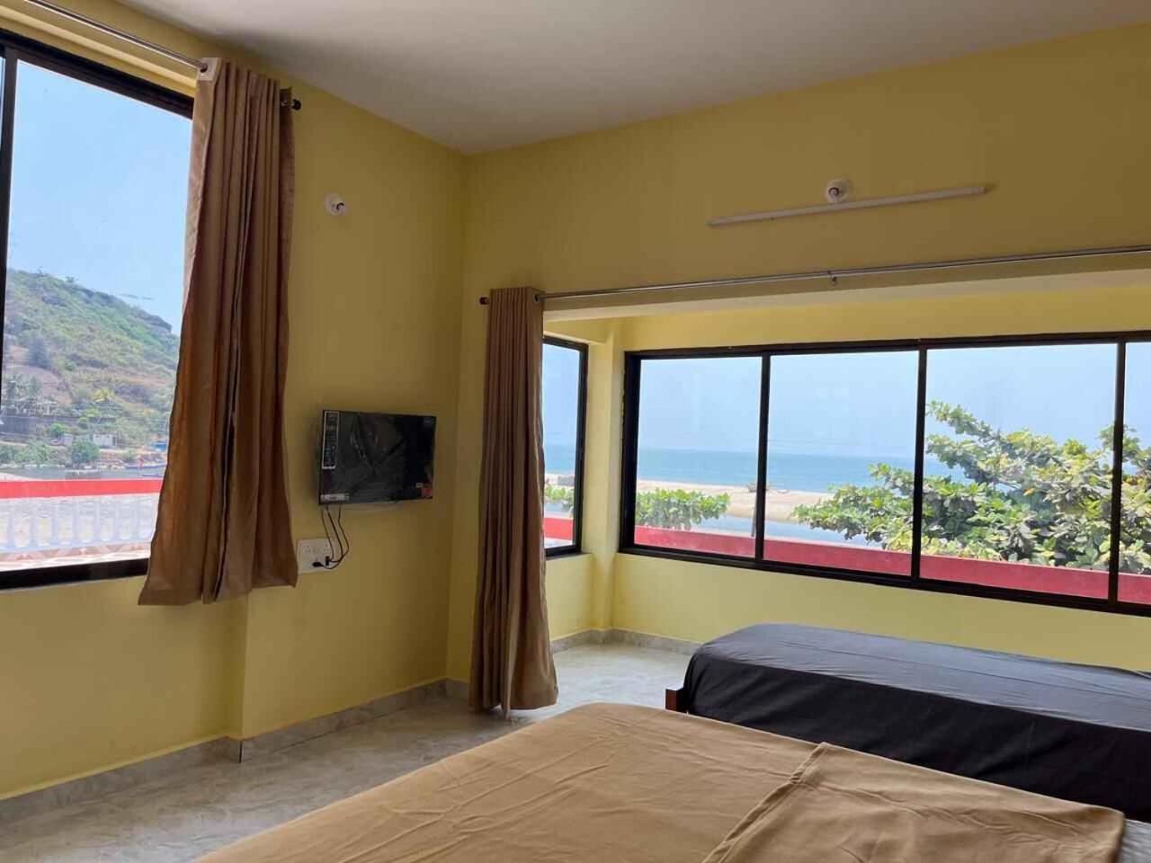 Vengurla Klub Khavana- The Exclusive Beachfront Resort מראה חיצוני תמונה