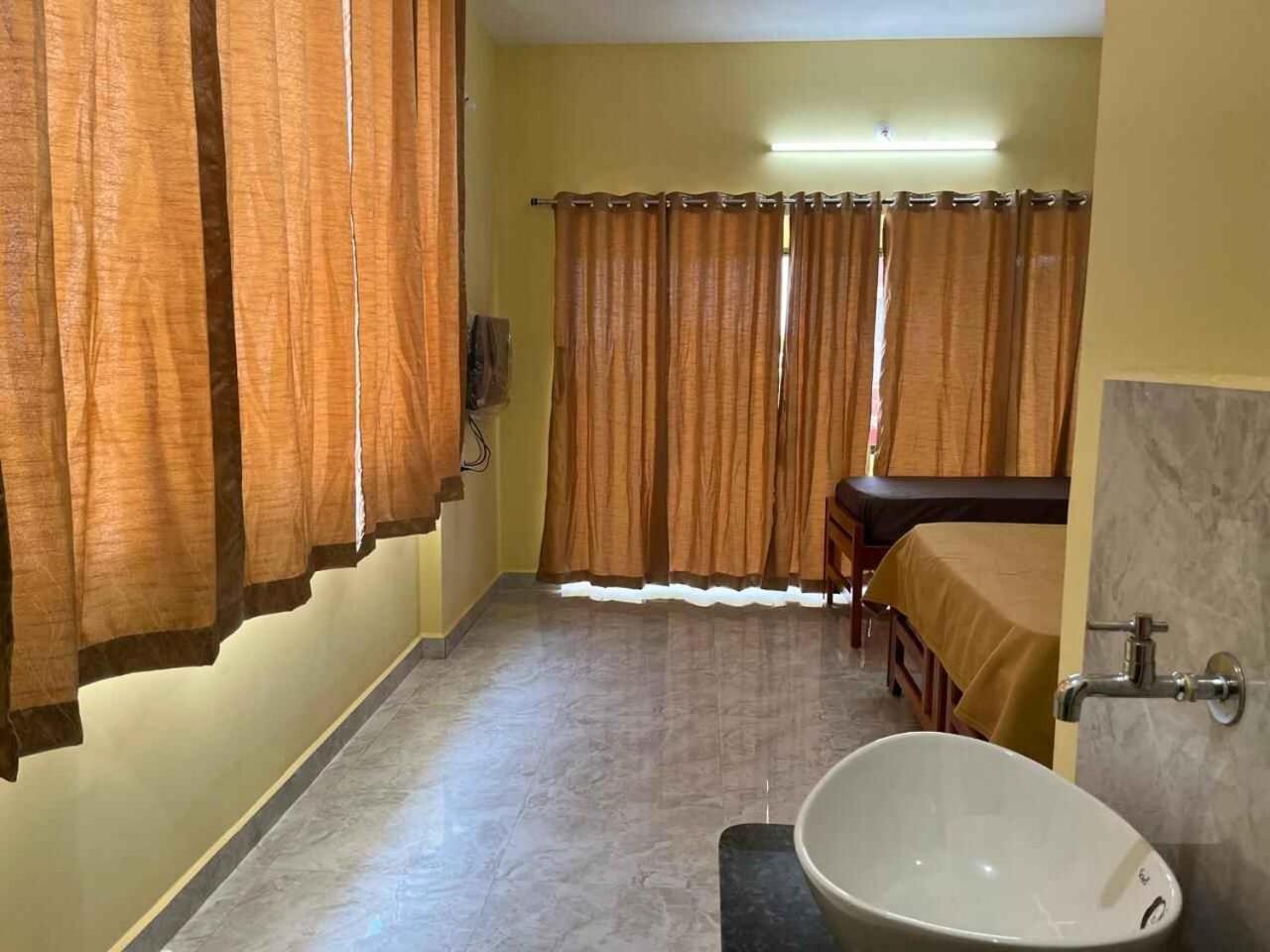 Vengurla Klub Khavana- The Exclusive Beachfront Resort מראה חיצוני תמונה